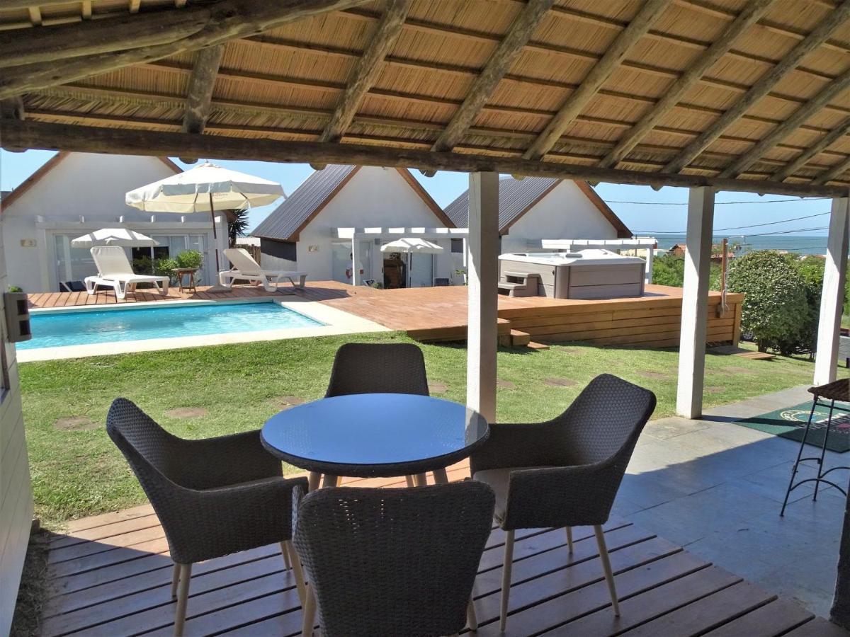 Kanaloah Lodge & Cabins Punta Del Diablo Extérieur photo